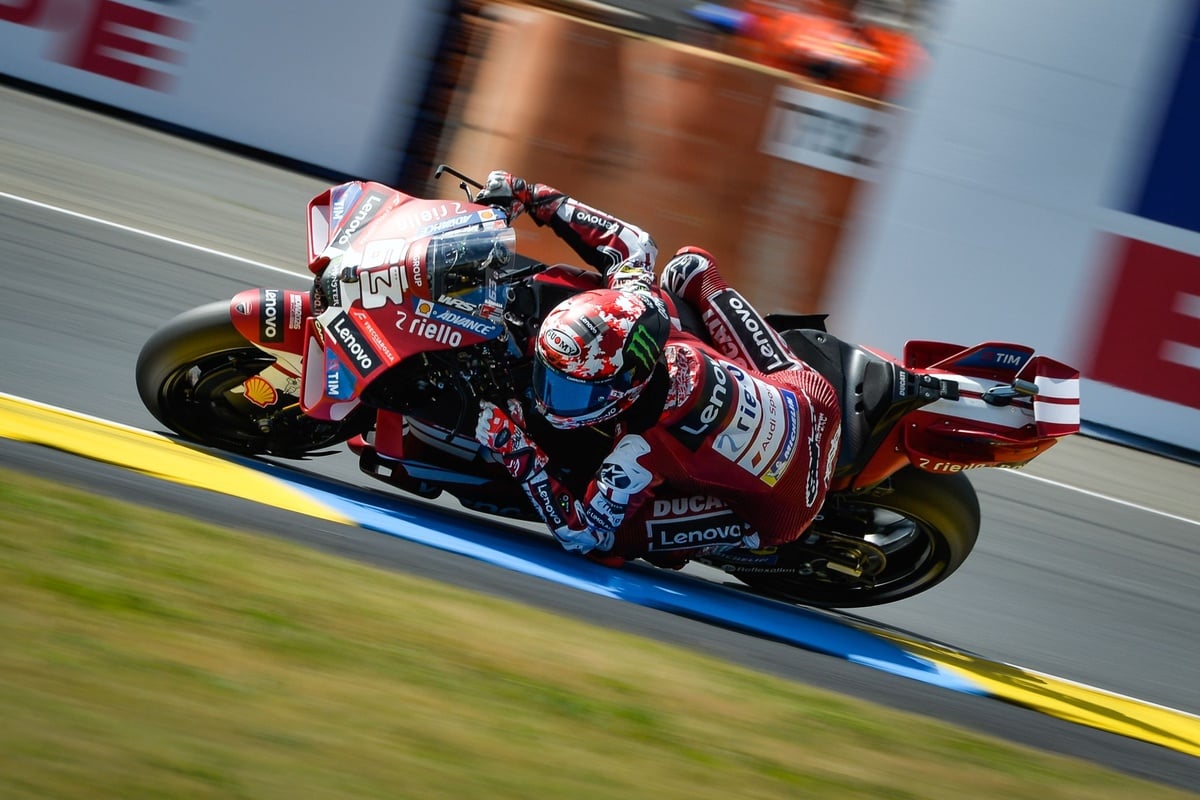MotoGP Fransa Grand Prixde Bagnaia pole pozisyonunu, Marc Marquez ikinci, Toprak Büyüktaş ise 17. oldu.