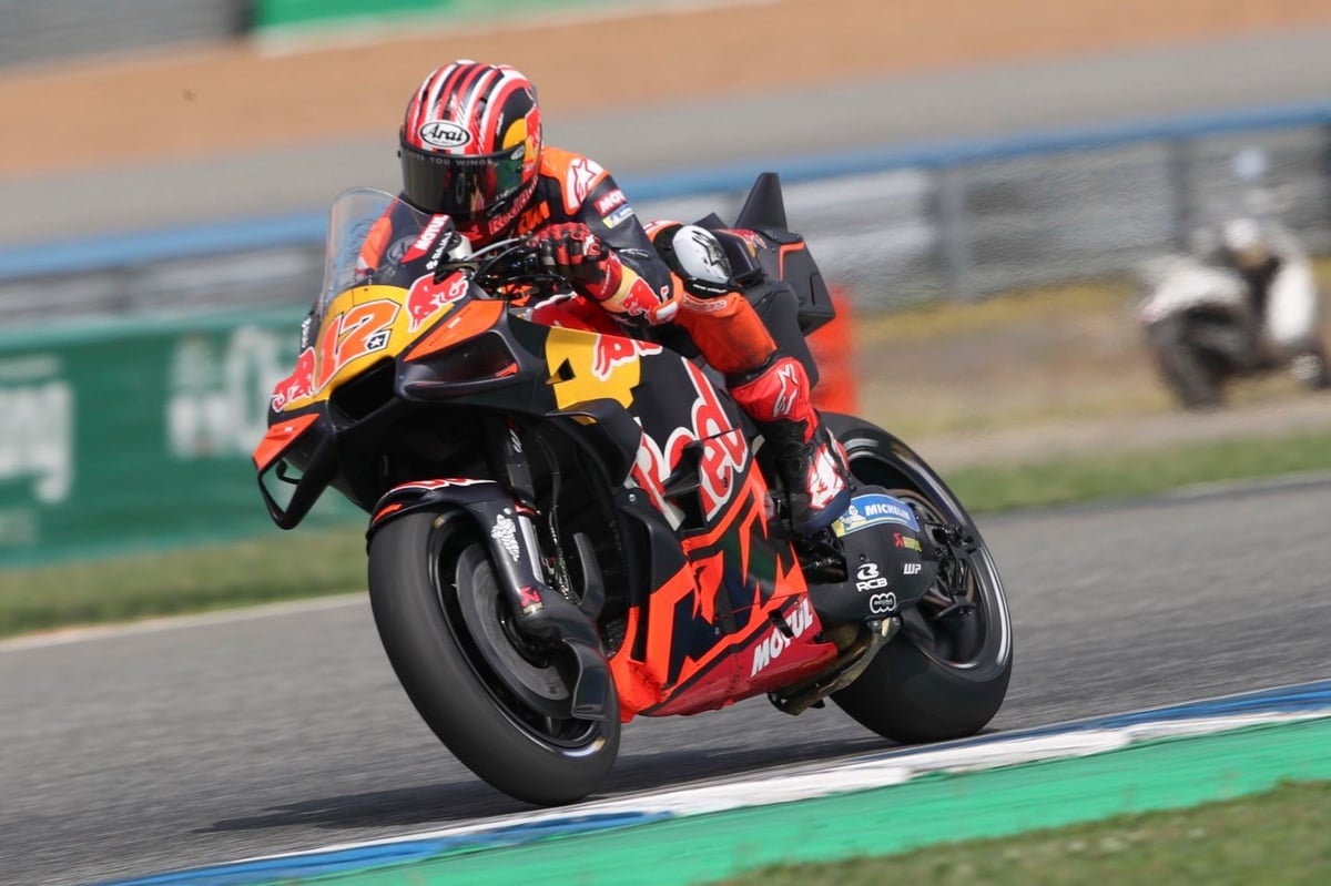 KTM: "2027 motosikletleri pistlerin yarısında daha yavaş olmayabilir"