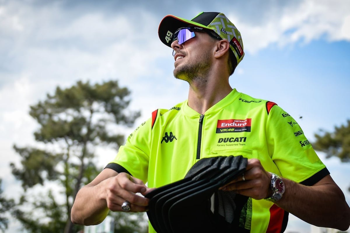 Fabio di Giannantonio KTM ile anlaştı, VR46 Bulega’yı gözden geçiriyor.