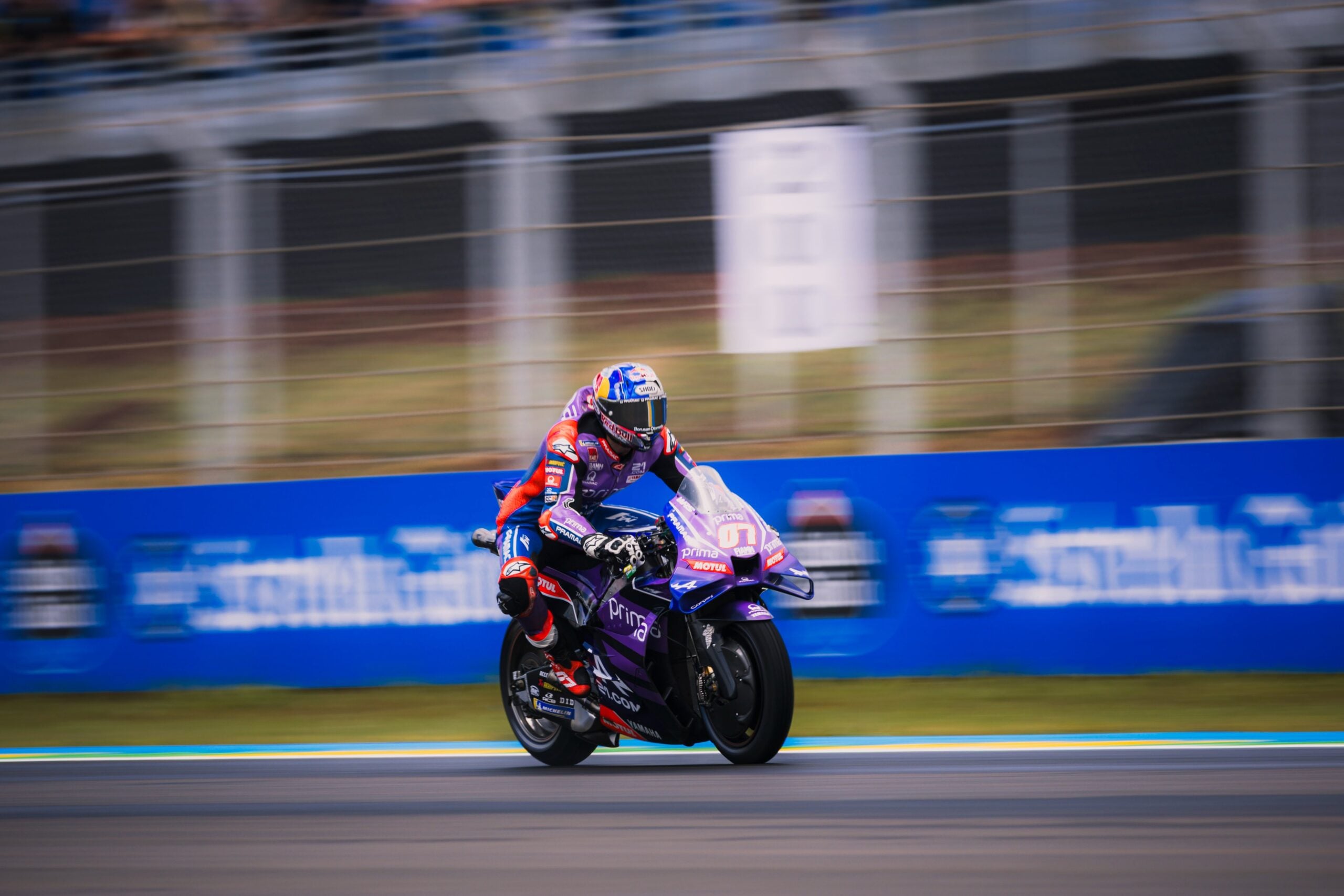 Toprak Razgatlıoğlu Brezilya’da MotoGP Dünyasını Salladı: Goiania’da İnanılmaz Üçüncülük!