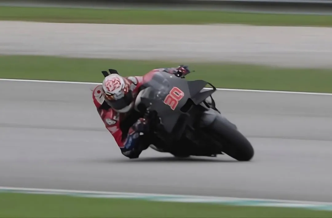 Honda’nın Yeni 850cc MotoGP Prototipi İlk Kez Pistte Görüldü!