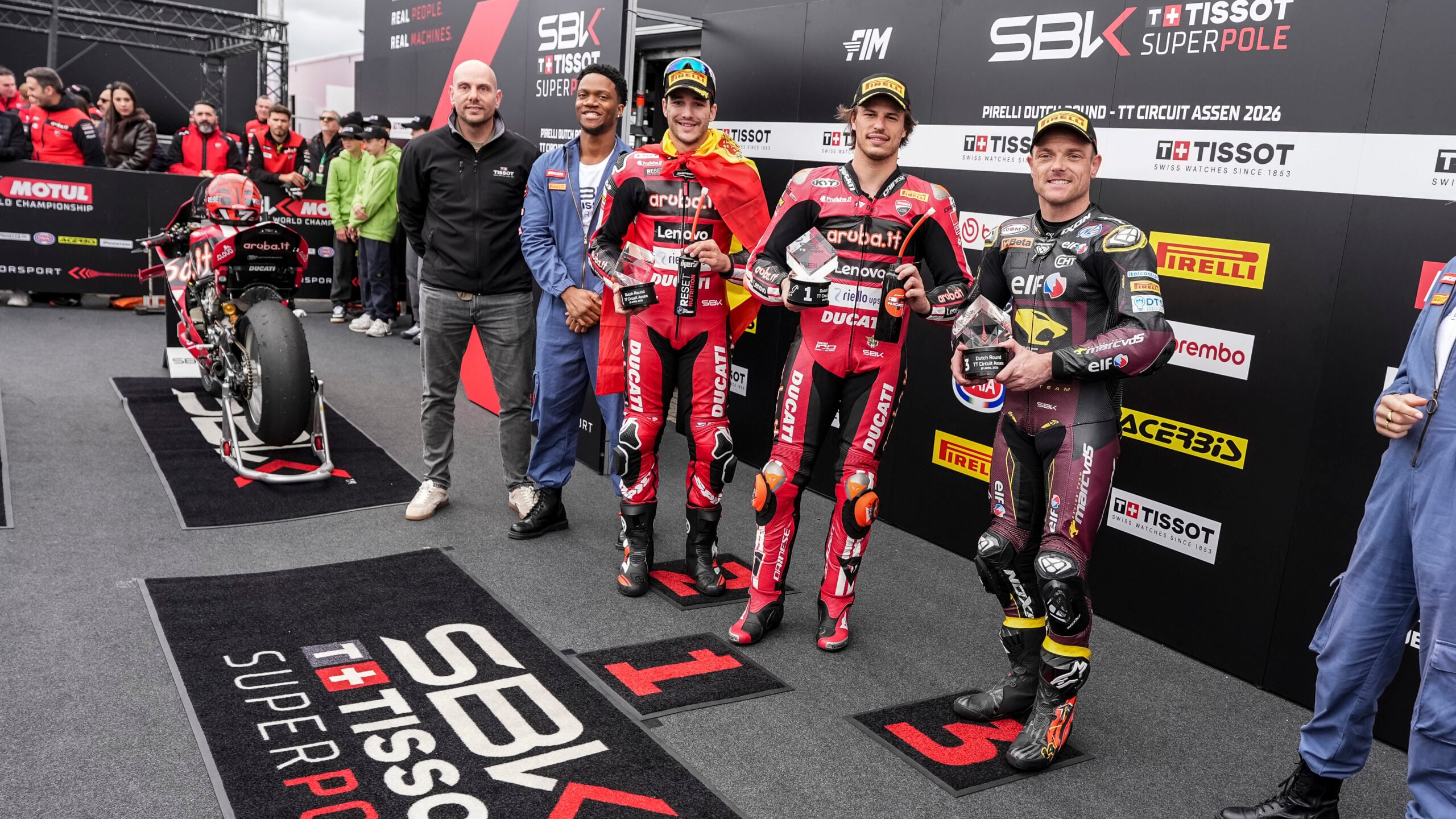 Bulega Superpole Yarışını Kazandı, Bahattin Sofuoğlu 20. Sırada