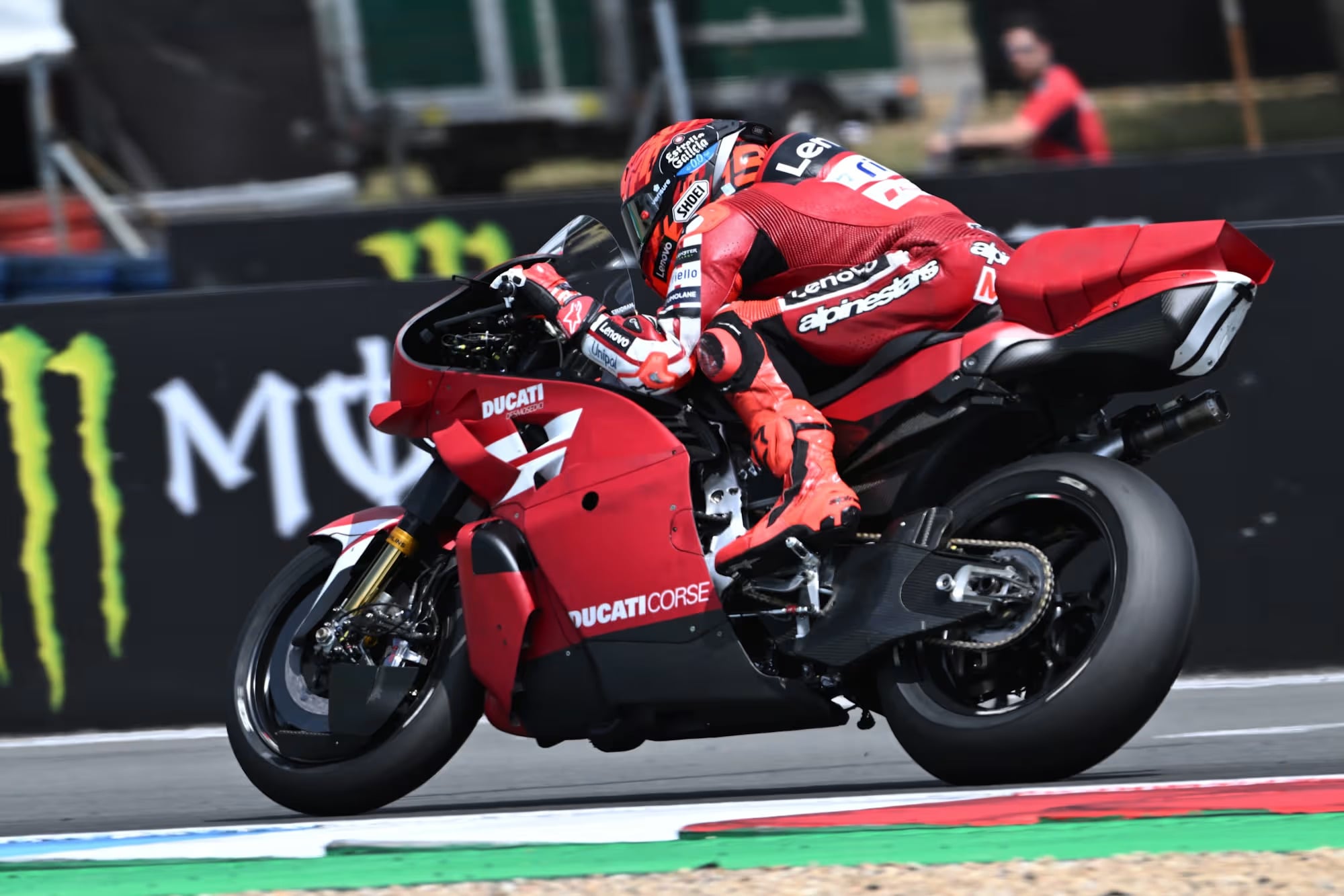 Marc Marquez ve Ducati sözleşmelerini 2028e kadar uzattı